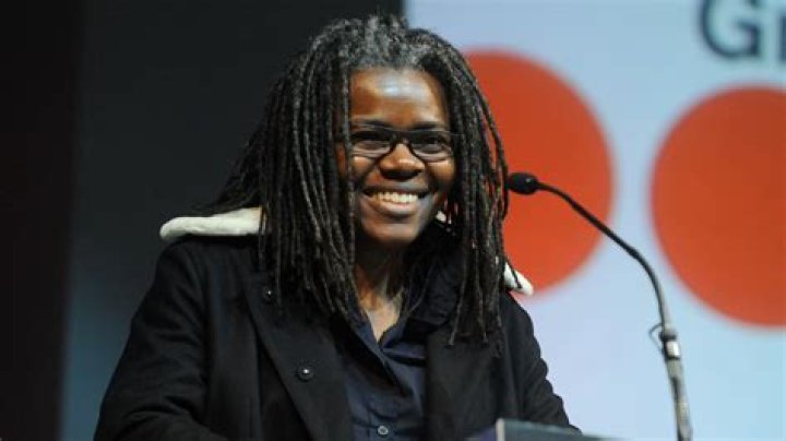 Who is Tracy Chapman Dating – Tracy Chapman's Girlfriend & Exes