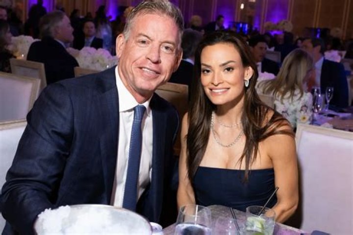 Who is Troy Field Dating – Troy Field's Girlfriend & Exes