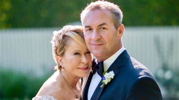 Yeardley Smith’s Boyfriend: Who is Yeardley Smith Dating?